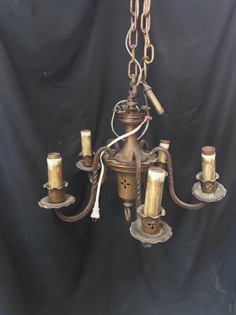 5 Light Hammered Brass Chandelier 18"x16" GS010950 1