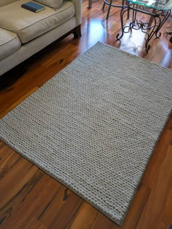 Wool rug 1