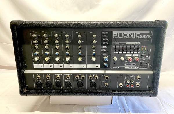 Phonic 620 Plus 6 Channel PA Head W / Multi-Effects Small Fairly light 1