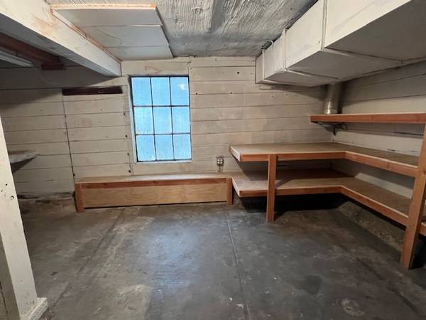 Private Storage / Workshop in a Secure Garage - Alamo Square 1