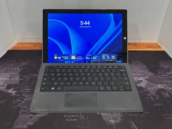 Microsoft Surface Pro 3 Core i3 4GB 64GB Windows 11 Fully Functional 1