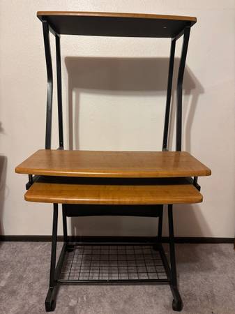Computer desk 1