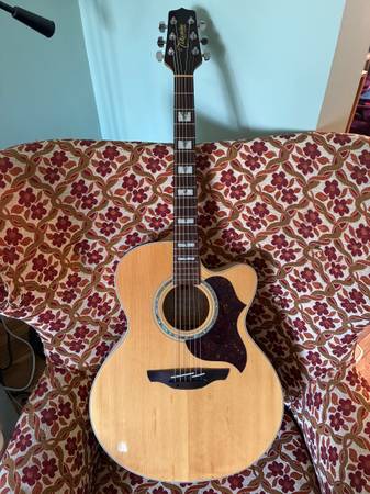 Takamine EG523SC Acoustic Guitar w Hard Case 1