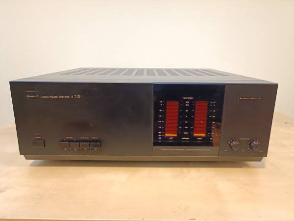 Sansui Power Amplifier 1