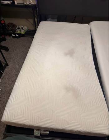 Twin size memory foam mattress 1