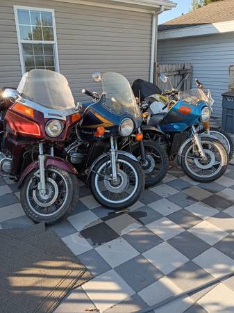 3 Honda goldwings 1