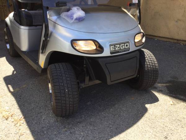 2019.  EZ GO. GOLF CART. 48 volts.  Txt Bateries new - $3,70063618407655299121
