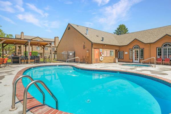 $1,699 / 2br - 1145ft2 - Inviting 2 BR in Serene Setting: Large Closets, Pool, 2 Months Free (Fishers Landing)63820824765057124