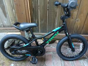Trek Precaliber 16in Ages 3-5