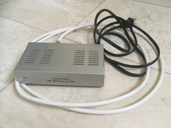 Audio Video RF Modulator 1