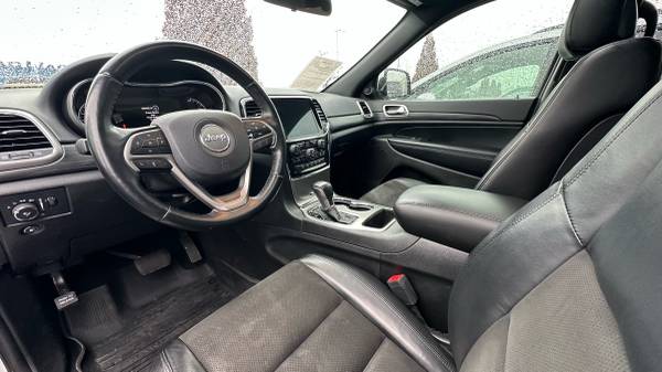 21 JEEP GRAND CHEROKEE 1