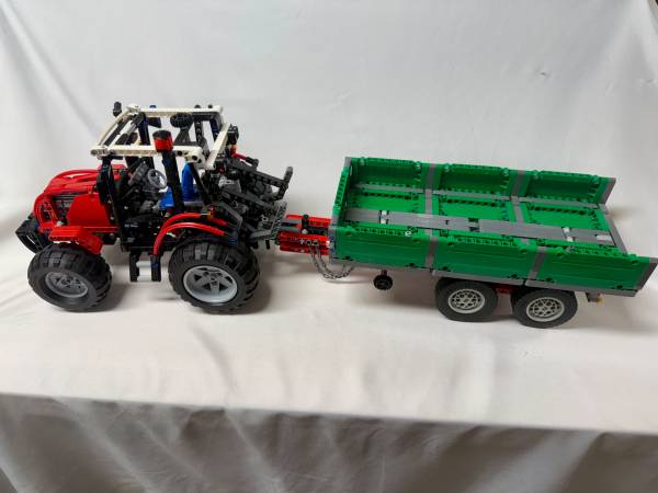 Lego Technic 8063 Tractor with Trailer 1