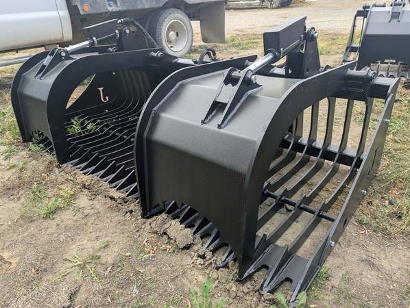 Skidsteer Grapple 1