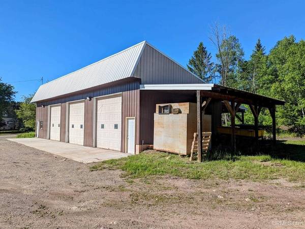 $130,000 Versatile commercial property on Class A RoadMLS 50144928 (Iron River)64151610600707122