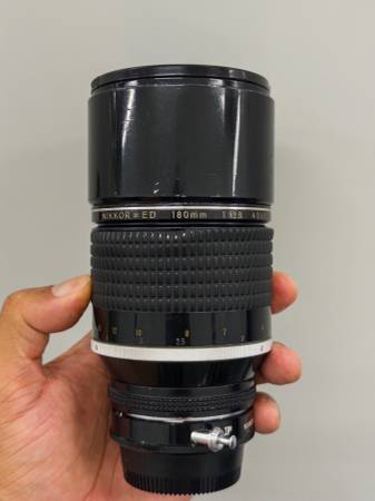 Nikon 180mm f/2.8 MF w/ extension tube 1