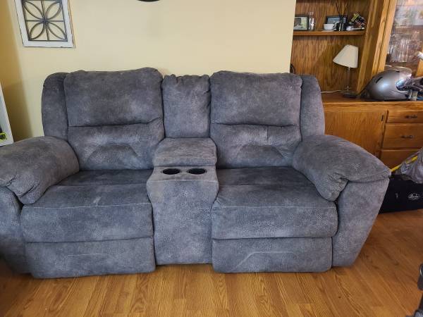 Electric Reclining Couch 1