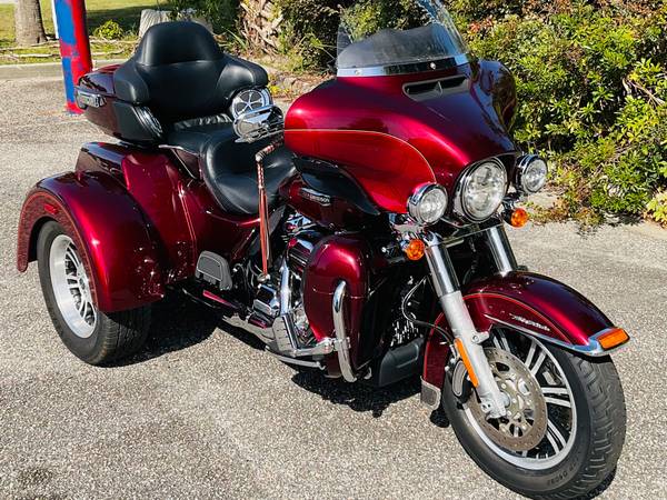 2017 Harley Davidson Tri-Glide 1