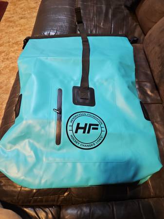 HENDRICKSON FOUNDATION WATERPROOF DRY BAG BACKPACK TEAL HOCKEY CHANGES LUVES  NE 1