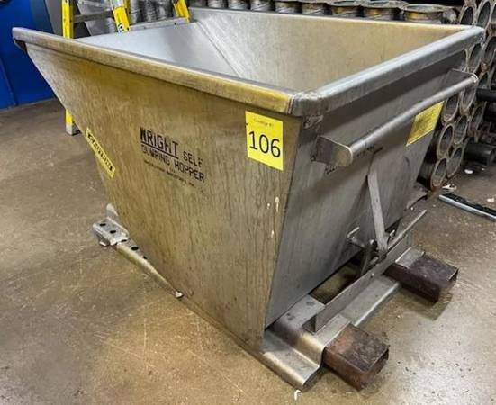 ½ & 1 Yard Wright Self Dumping Hoppers 1
