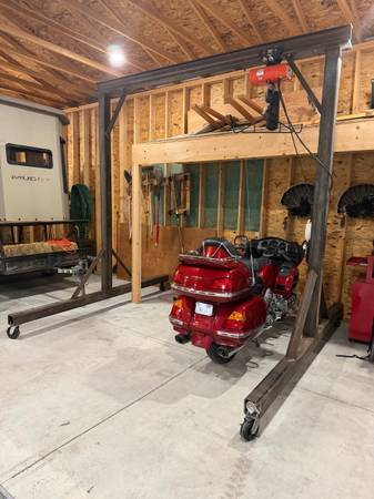 Mobile Overhead Crane 1