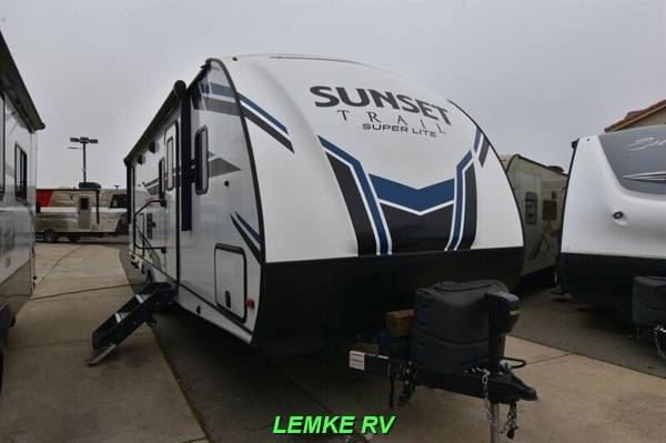 2021 CrossRoads RV Sunset Super Lite 272BH Trailer - LEMKE RV  1