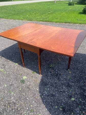 Double drop leaf table 1