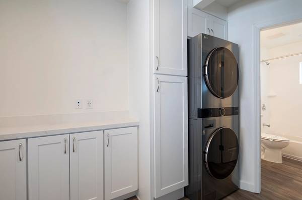 $2,295 / 1br - 575ft2 - 1 Br in the Kensington/Talmadge Area Near SDSU with Washer and Dryer! (San Diego)63933117162882122
