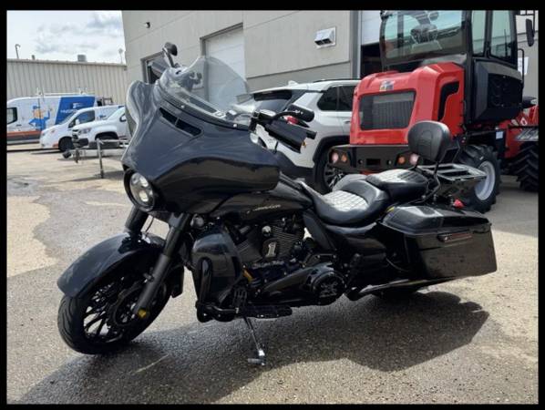 2017 Harley-Davidson Motorcycle.  see description for more details 1