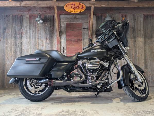 2017 HARLEY DAVIDSON STREET GLIDE SPECIAL-FLHXS