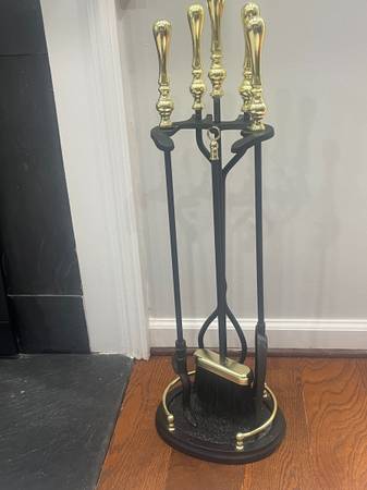5-Piece Fireplace Tool Set – Iron 1