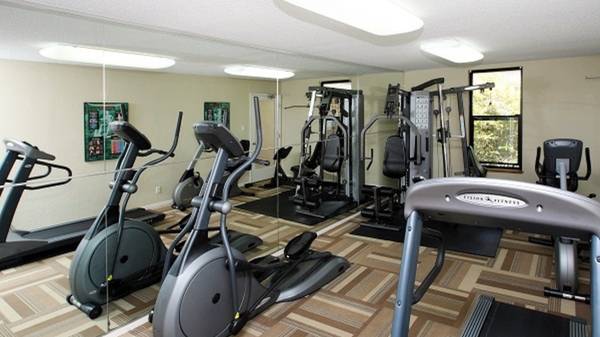 $2,916 / 1br - 560ft2 - Situated in Pacifica!, Convenient Laundry Care Center, 1 bedroom (pacifica)63657896389633121