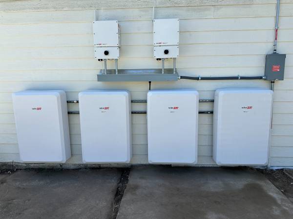 Discounted Solar Battery Storage System Sales Representative 1