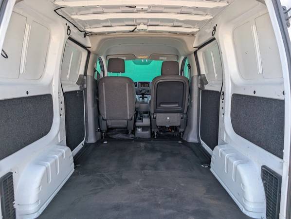 2020 Nissan NV200 SV Van - Photo 12