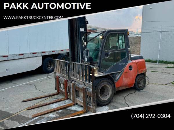 2020 Toyota Forklift Diesel 8FD50U 1