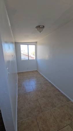 Studio for rent 1095 1