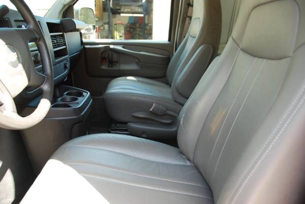 2013 Chevrolet Express 1500 - Photo 13