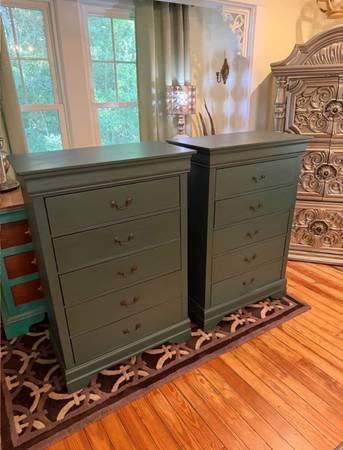 Dresser 1