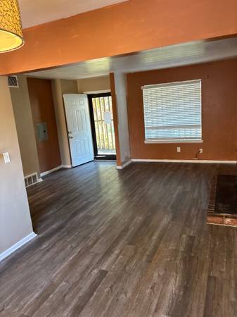 $1,250 / 1br - 900ft2 - ALL BILLS PAID • Easy No Fee Phone Application ! 4811 South Utica (Brookside 🏆♥️🍀)63982127681923121