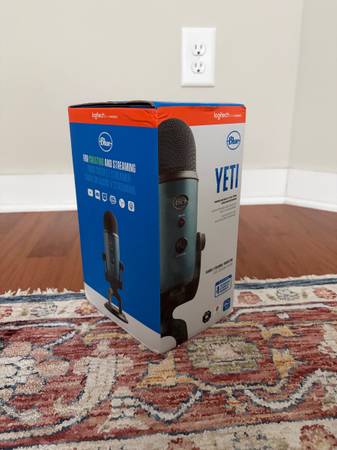 Blue Yeti Premium Multi-Pattern USB Microphone 1