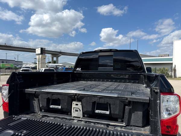 2019 Nissan Titan 4x4 Crew - Photo 10