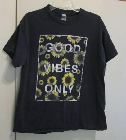 Women's Large T-Shirts 1