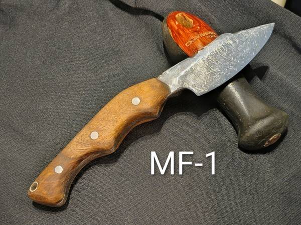 Knife hand crafted 1
