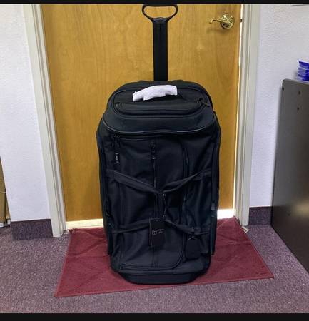 NEW- Large Split 2 Wheeled Duffel- TUMI T-TECH- BRAND 1