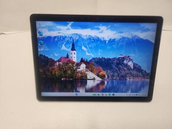 Microsoft Surface Go 3 tablet 1