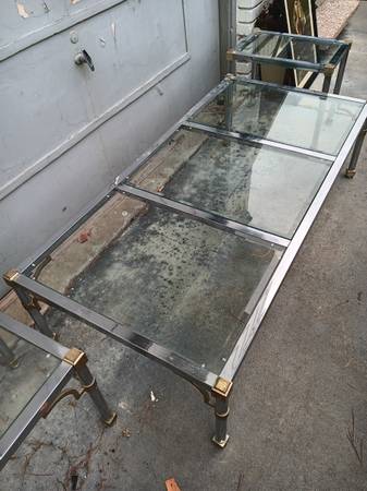 Glass coffee table with 2 side tables 59x16x28" 1