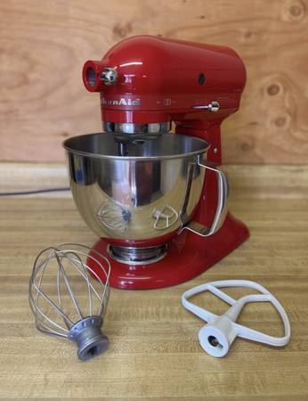KitchenAid 100th Anniversary "Queen of Hearts" Red 5qt. Artisan Mixer 1