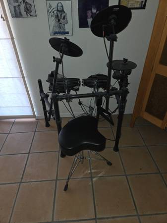 Electronic Drum Kit 1