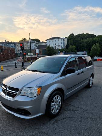 2016 dodge grand caravan 1