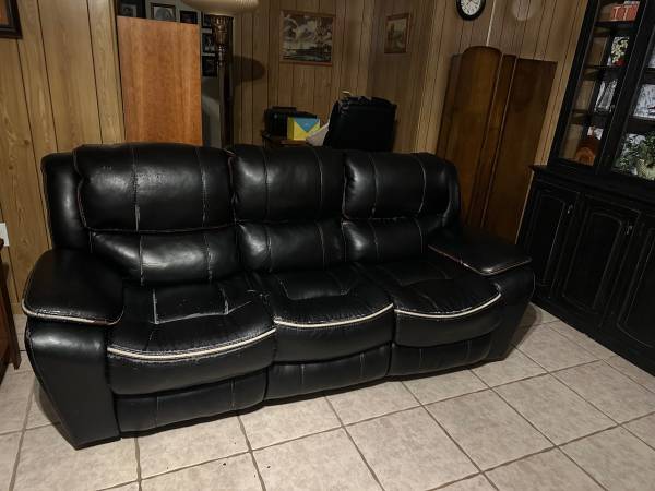 Sofa/Recliner 1