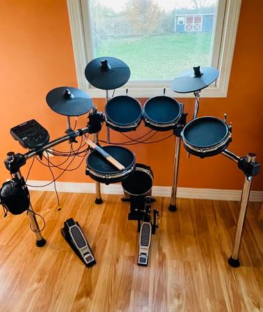 Alesis Surge Electric Drum kit 1